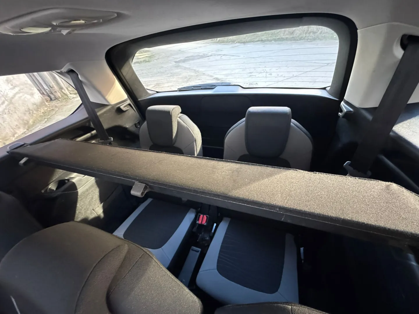 Cumpara/ Vinde online Citroen C4 2014 SH, la cel mai bun pret pentru tine!