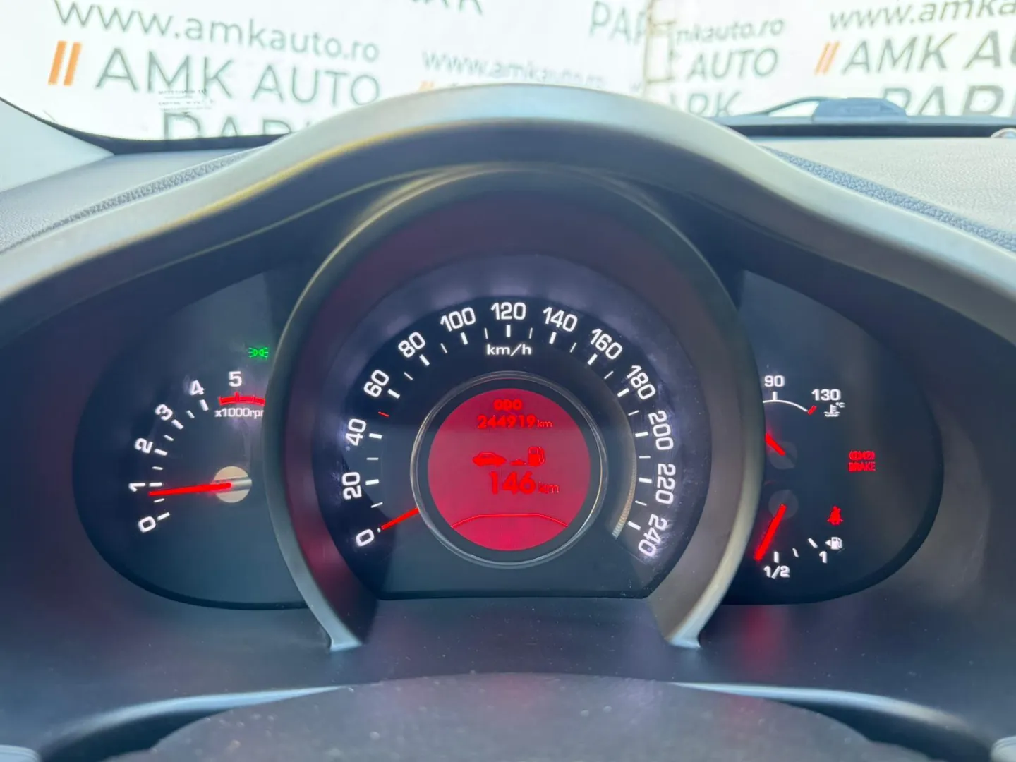 Cumpara/ Vinde online Kia Sportage 2012 SH, la cel mai bun pret pentru tine!