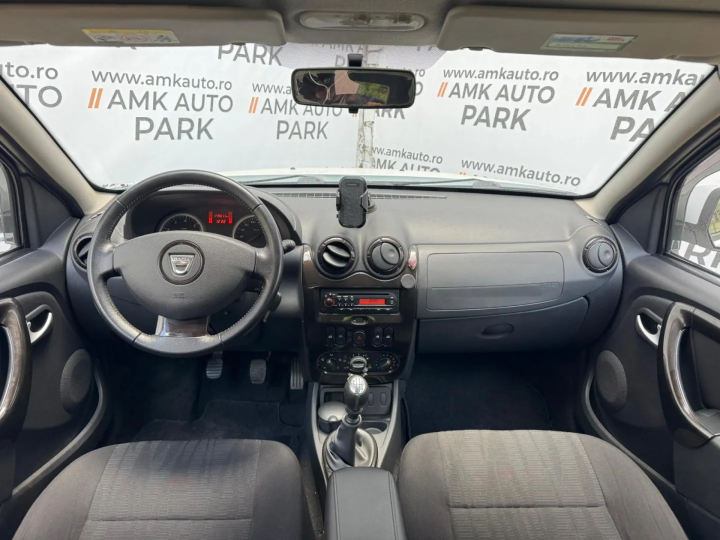 Cumpara/ Vinde online Dacia Duster 2011 SH, la cel mai bun pret pentru tine!