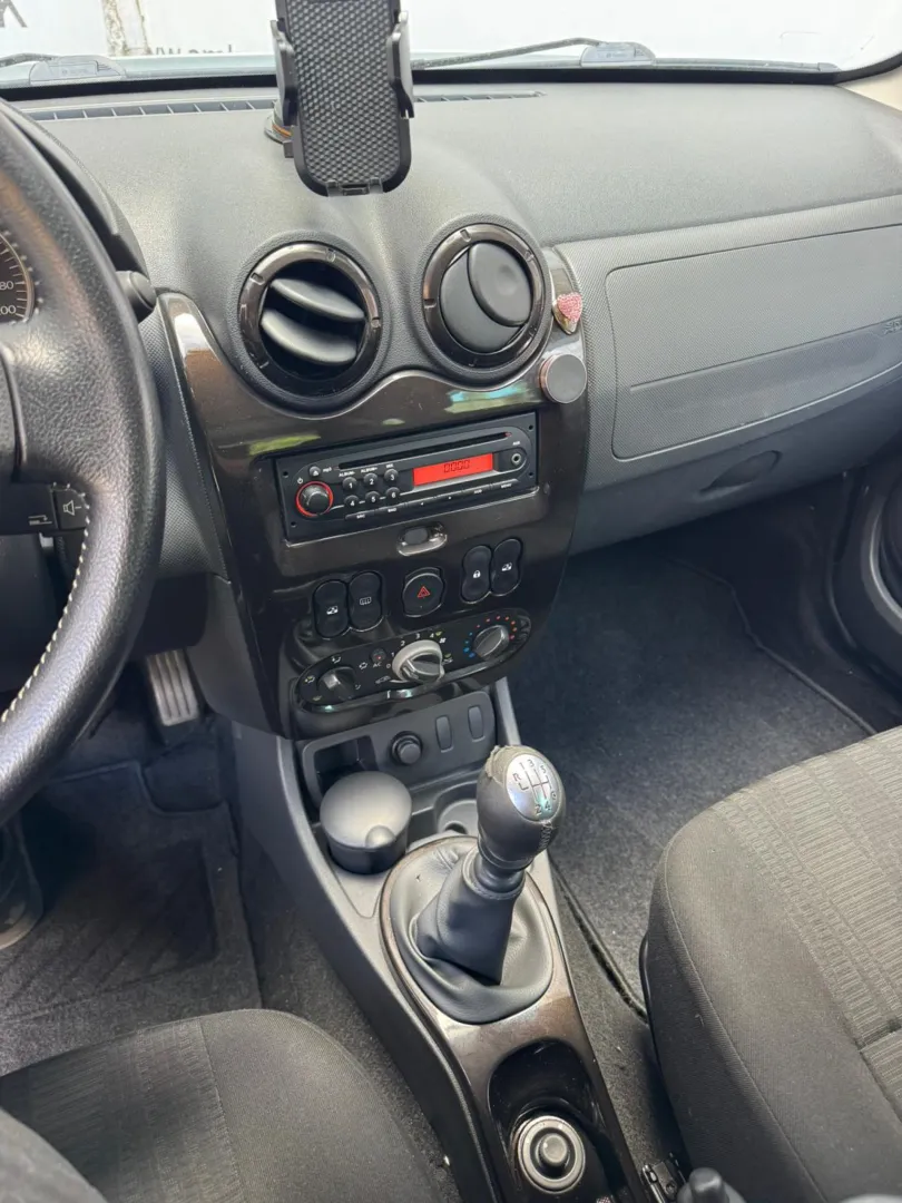 Cumpara/ Vinde online Dacia Duster 2011 SH, la cel mai bun pret pentru tine!