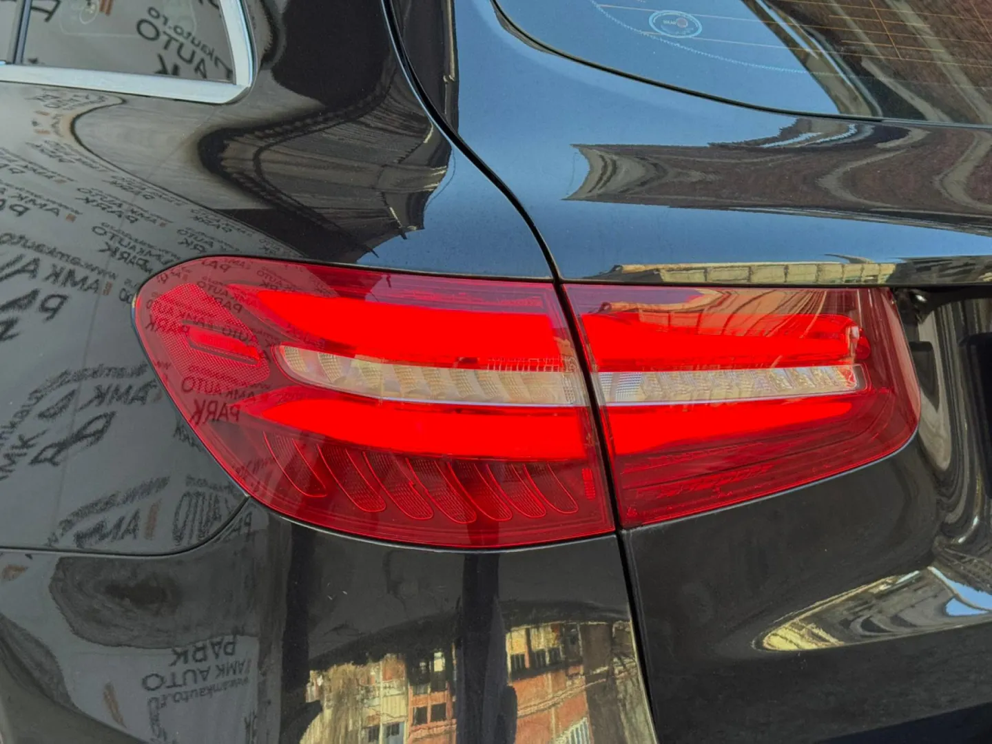 Cumpara/ Vinde online Mercedes-Benz GLC-Class 2017 SH, la cel mai bun pret pentru tine!