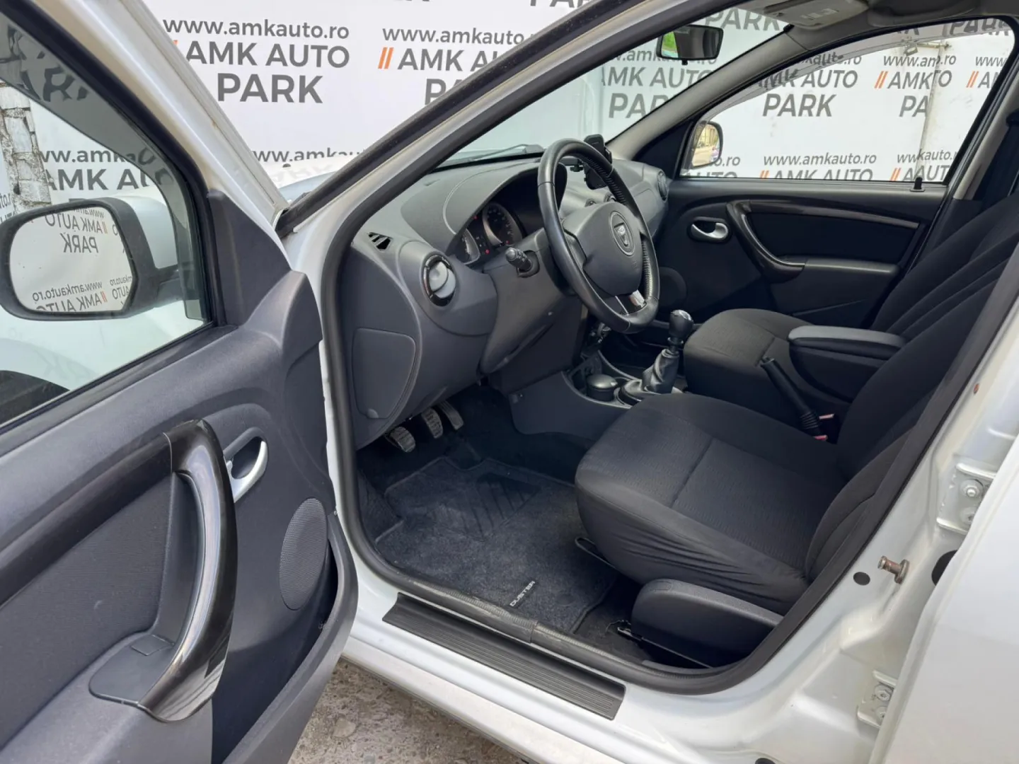 Cumpara/ Vinde online Dacia Duster 2011 SH, la cel mai bun pret pentru tine!