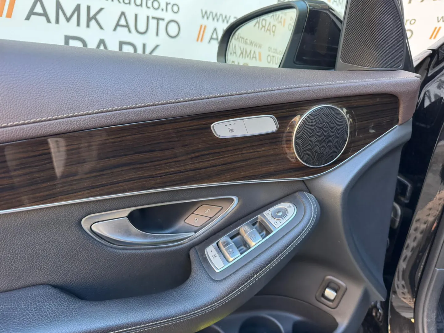 Cumpara/ Vinde online Mercedes-Benz GLC-Class 2017 SH, la cel mai bun pret pentru tine!