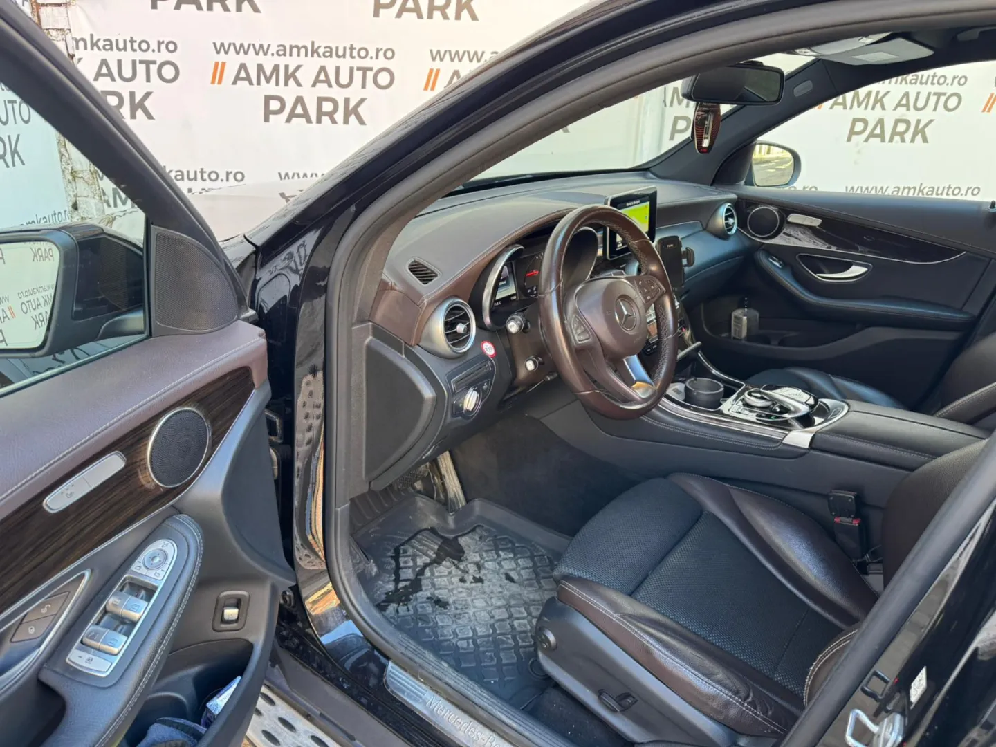 Cumpara/ Vinde online Mercedes-Benz GLC-Class 2017 SH, la cel mai bun pret pentru tine!