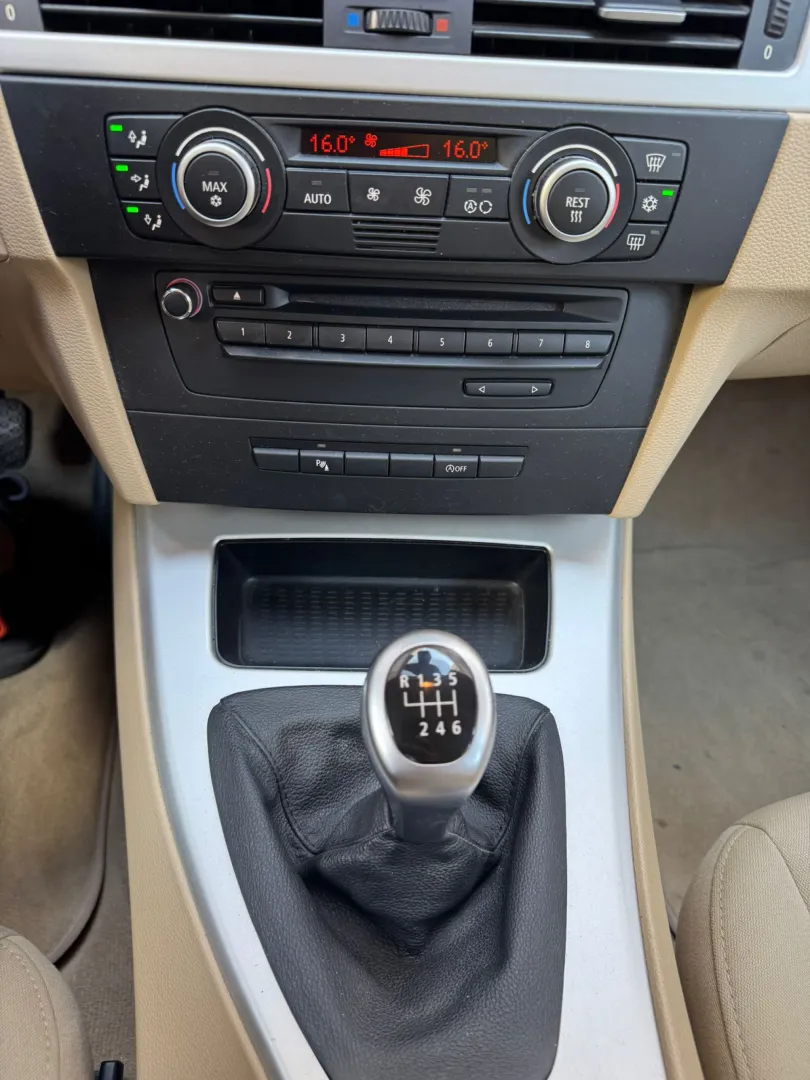 Cumpara/ Vinde online BMW 3 Series 2009 SH, la cel mai bun pret pentru tine!