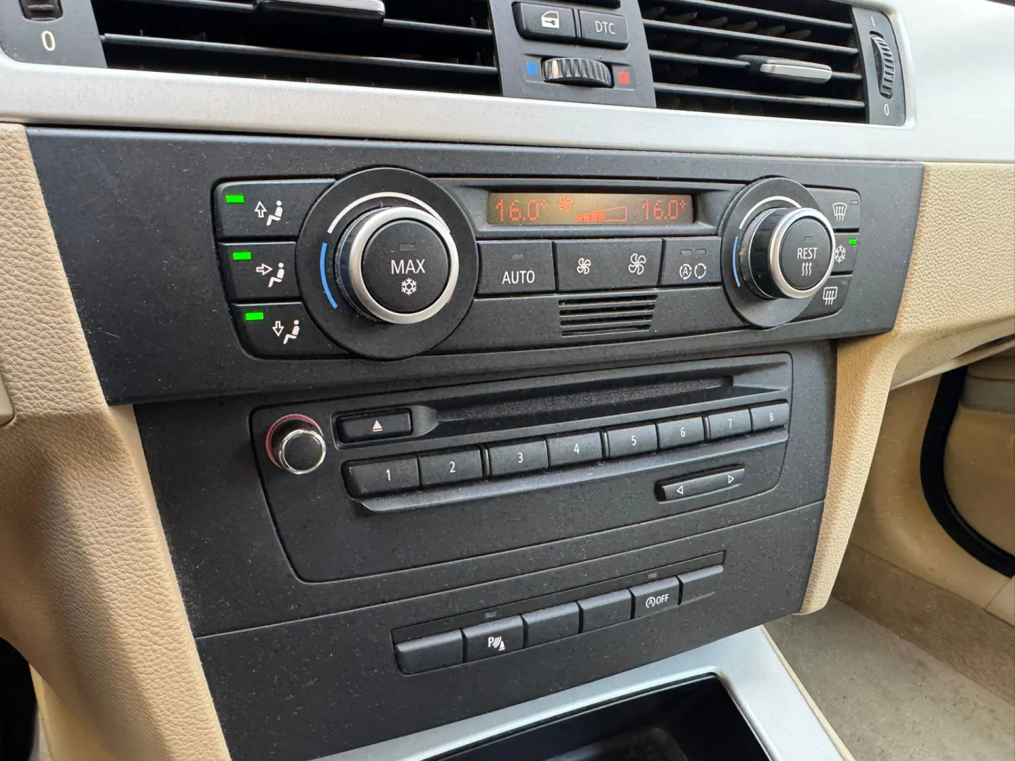 Cumpara/ Vinde online BMW 3 Series 2009 SH, la cel mai bun pret pentru tine!