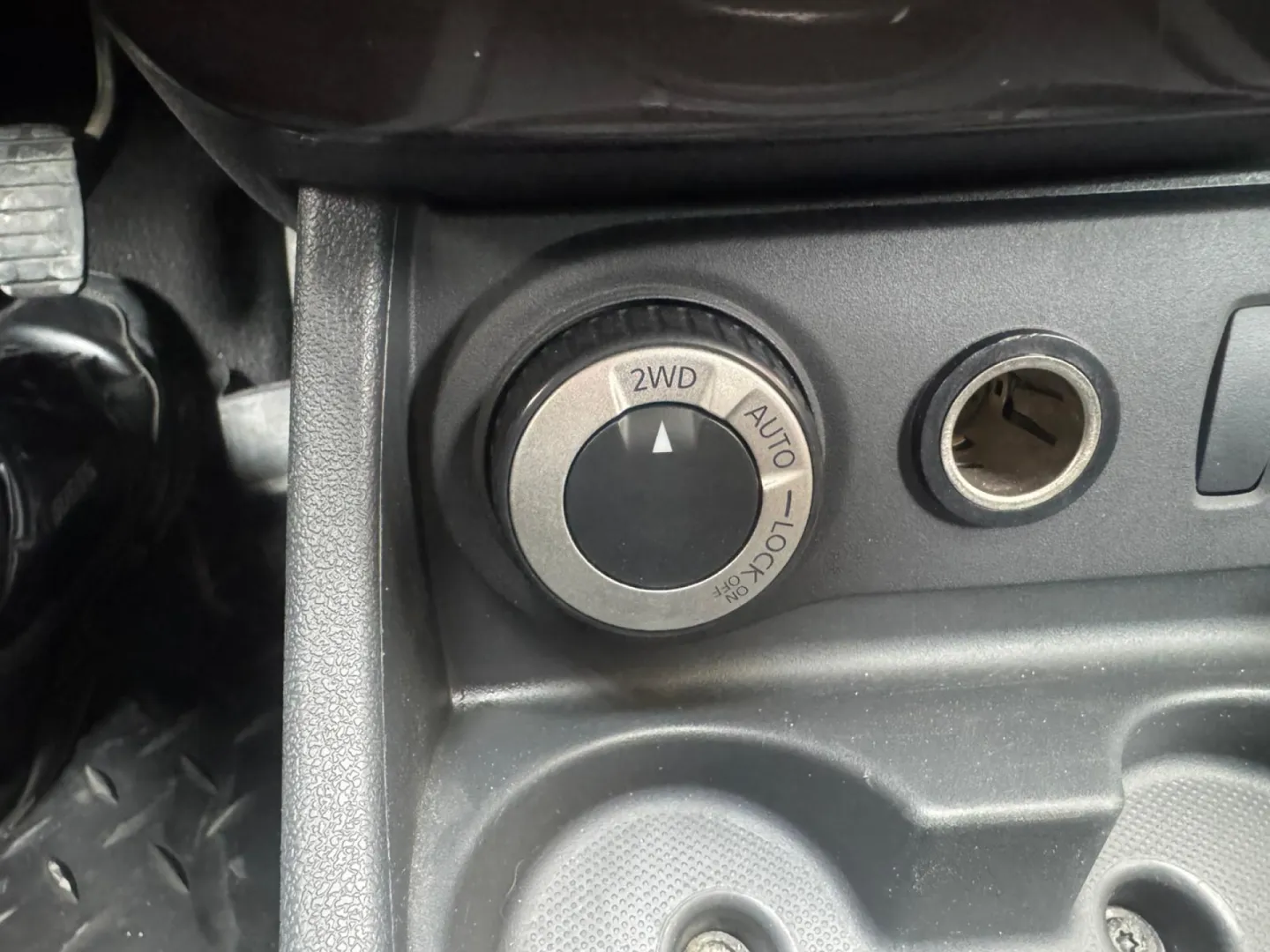 Cumpara/ Vinde online Dacia Duster 2012 SH, la cel mai bun pret pentru tine!