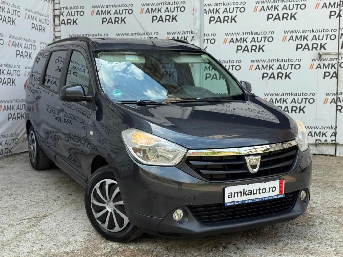 Cumpara/ Vinde online Dacia Lodgy 2013 SH, la cel mai bun pret pentru tine!