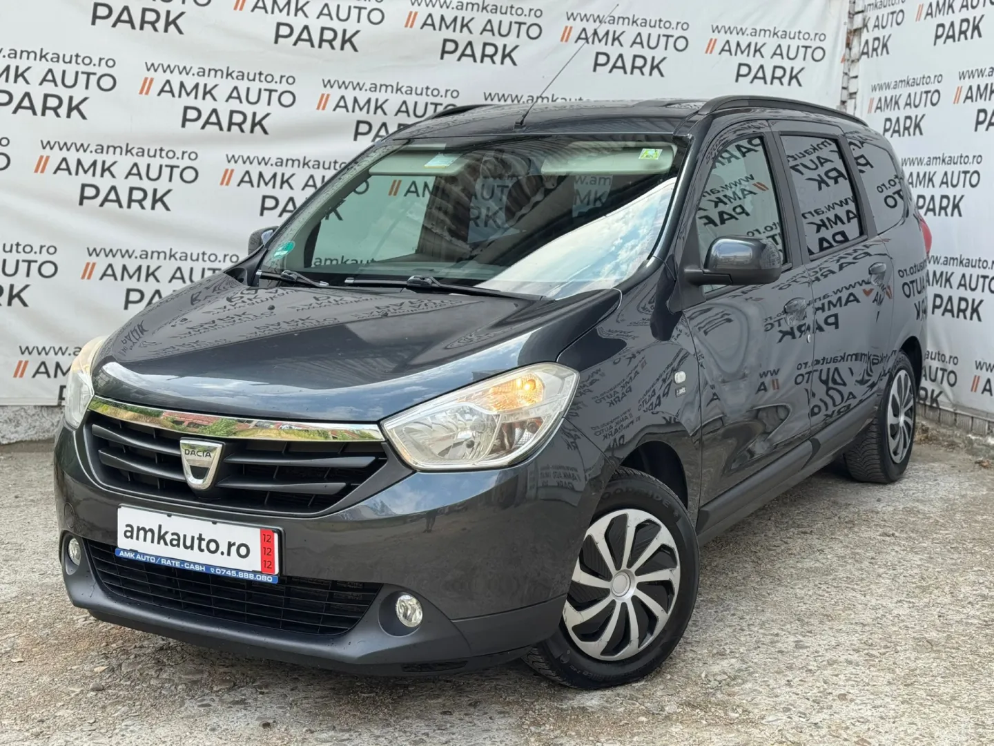 Cumpara/ Vinde online Dacia Lodgy 2013 SH, la cel mai bun pret pentru tine!
