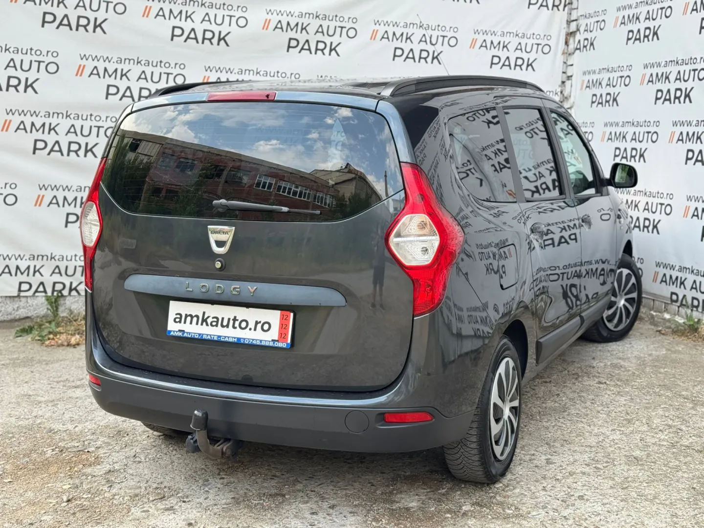 Cumpara/ Vinde online Dacia Lodgy 2013 SH, la cel mai bun pret pentru tine!