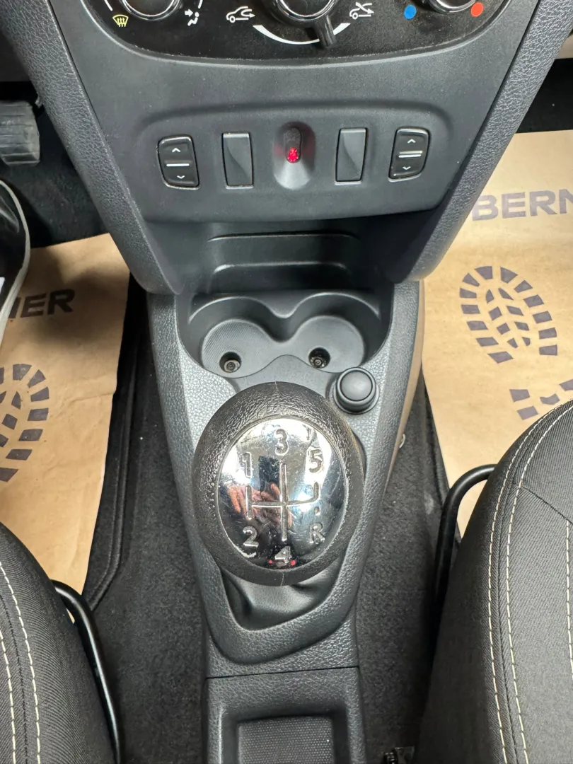 Cumpara/ Vinde online Dacia Logan 2016 SH, la cel mai bun pret pentru tine!