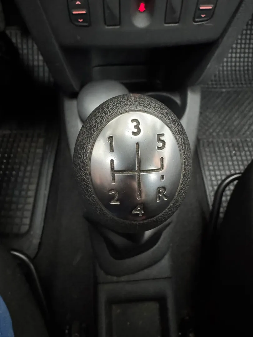 Cumpara/ Vinde online Dacia Sandero 2012 SH, la cel mai bun pret pentru tine!