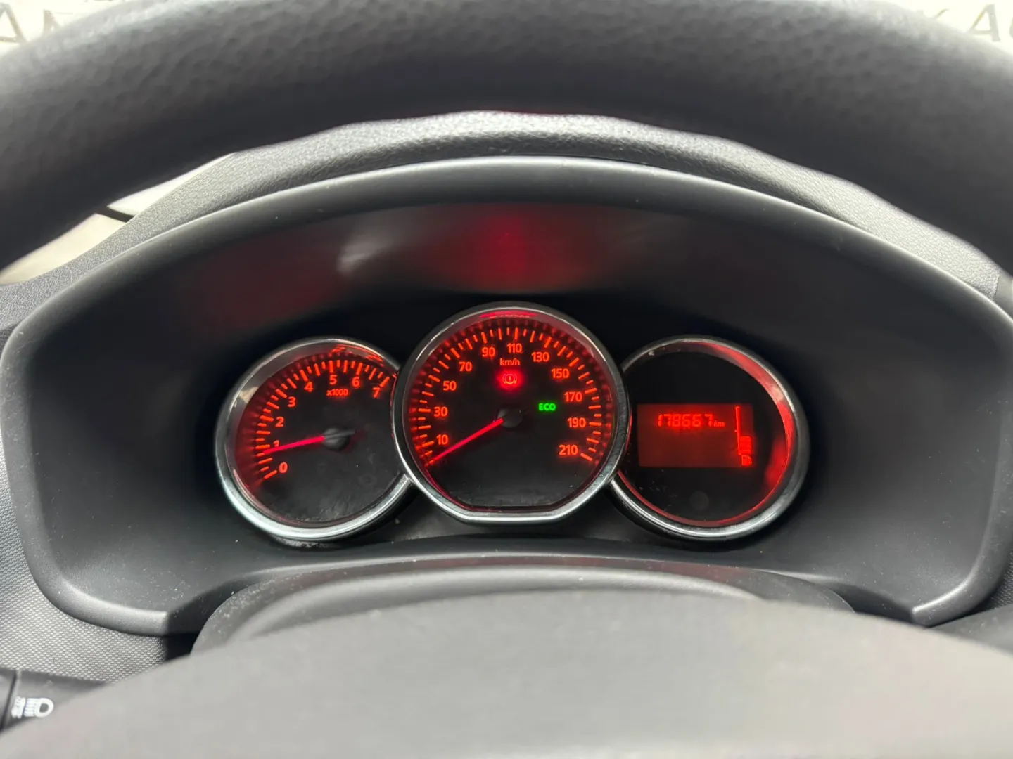 Cumpara/ Vinde online Dacia Sandero 2012 SH, la cel mai bun pret pentru tine!