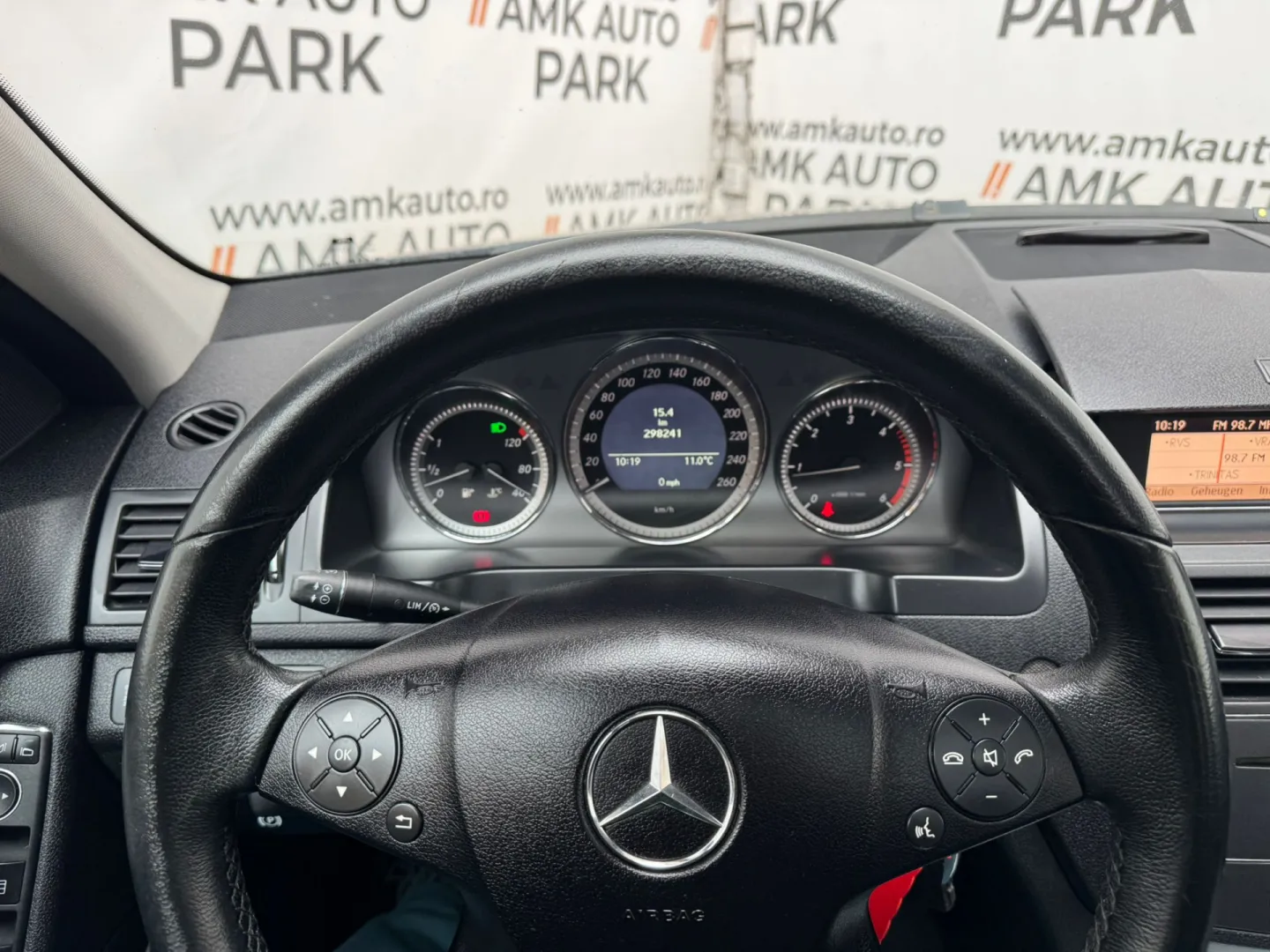 Cumpara/ Vinde online Mercedes-Benz C-Class 2010 SH, la cel mai bun pret pentru tine!