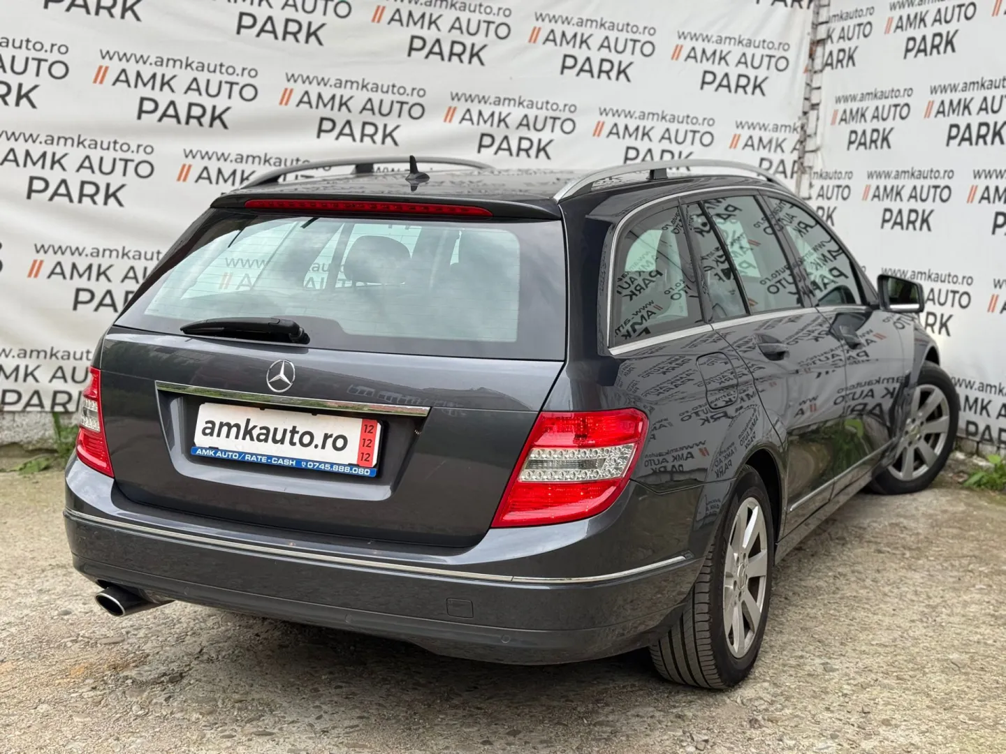 Cumpara/ Vinde online Mercedes-Benz C-Class 2009 SH, la cel mai bun pret pentru tine!