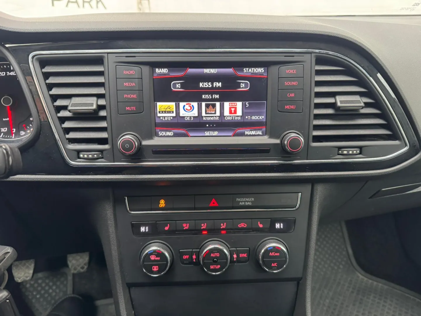 Cumpara/ Vinde online Seat Leon 2013 SH, la cel mai bun pret pentru tine!