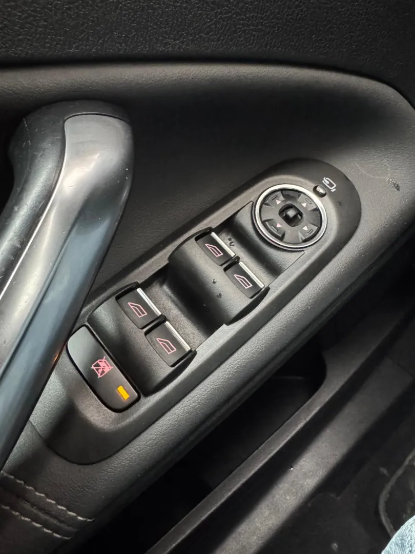Cumpara/ Vinde online Ford Mondeo 2014 SH, la cel mai bun pret pentru tine!