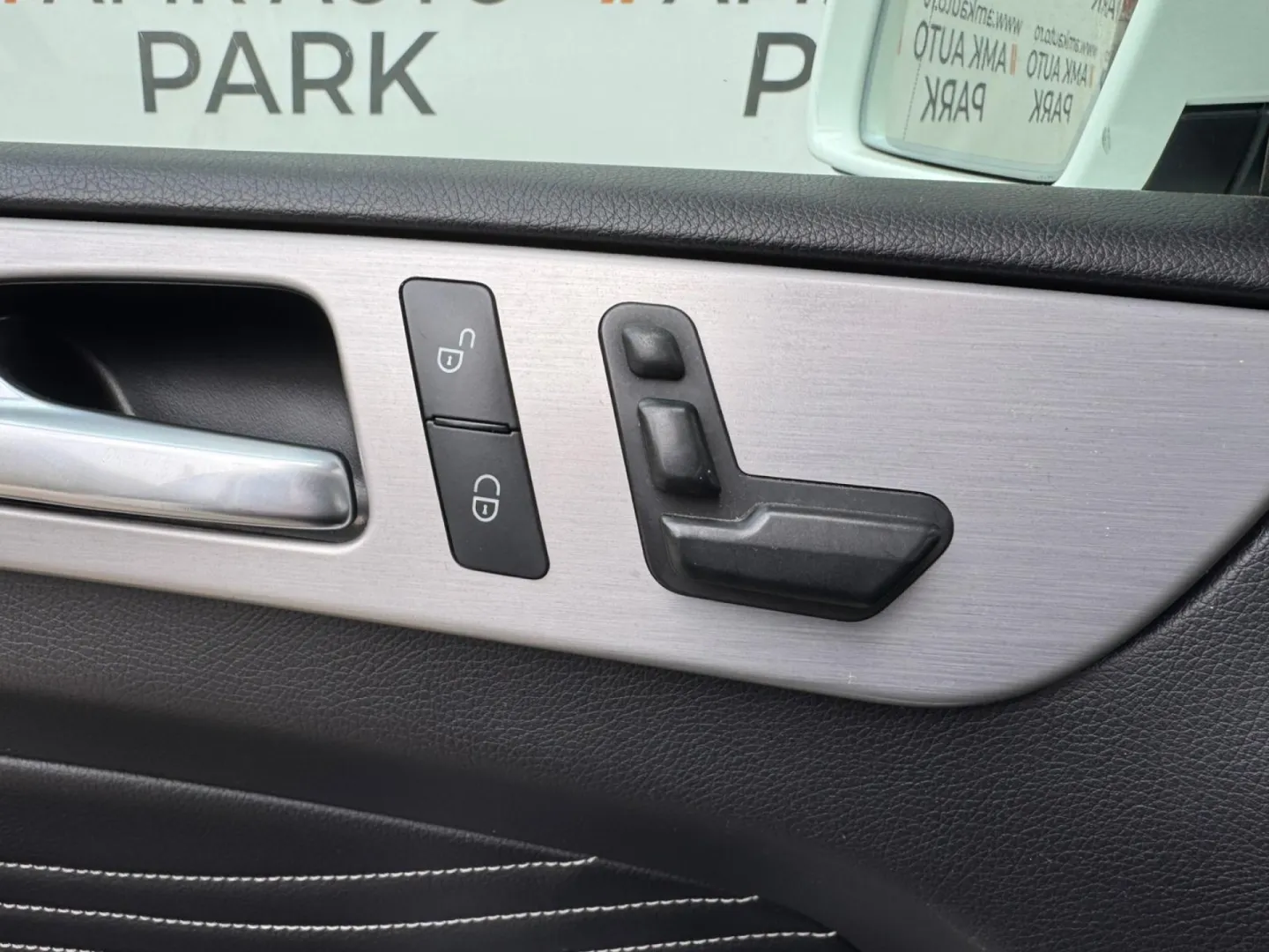 Cumpara/ Vinde online Mercedes-Benz ML-Class 2015 SH, la cel mai bun pret pentru tine!