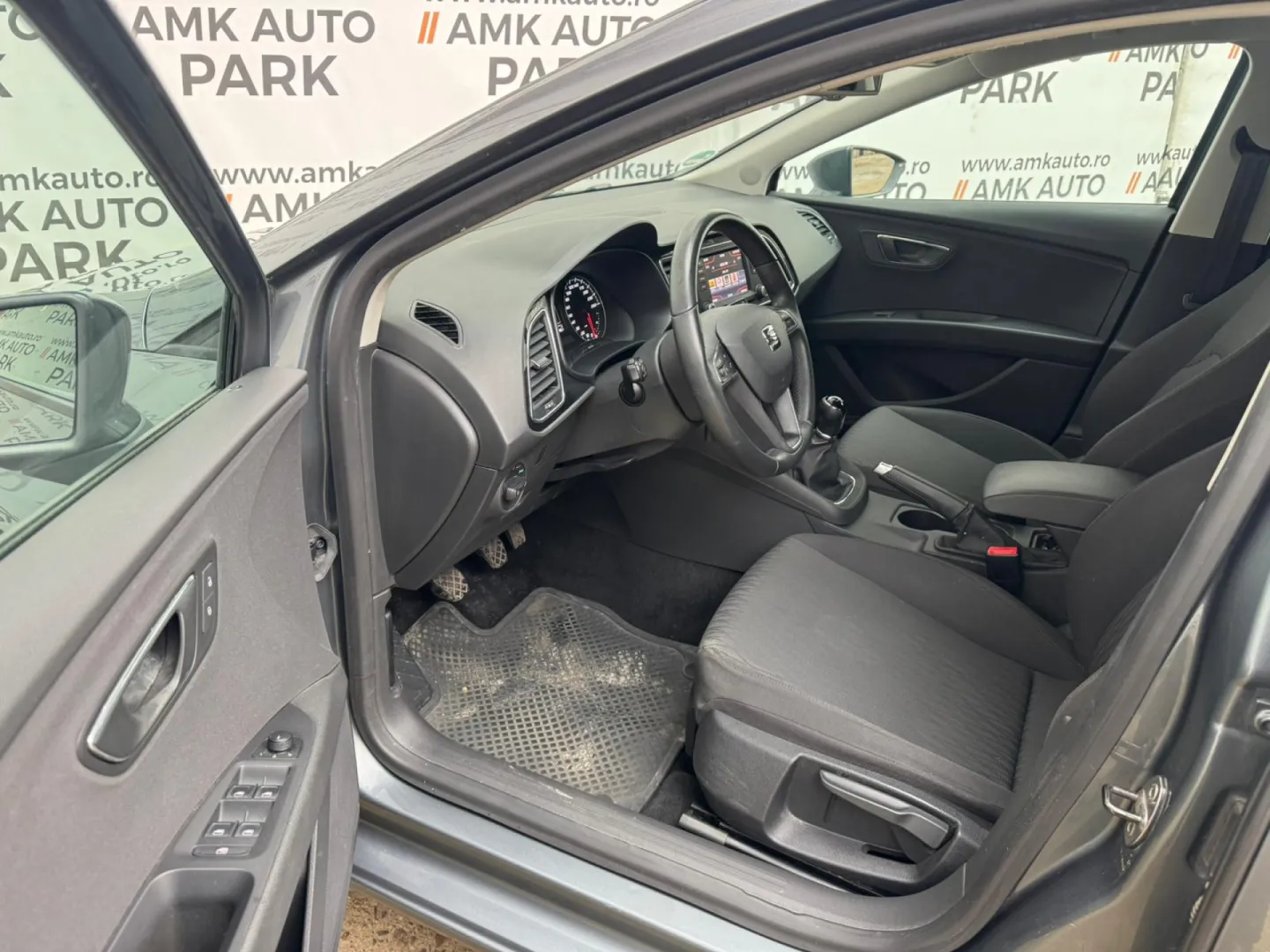 Cumpara/ Vinde online Seat Leon 2013 SH, la cel mai bun pret pentru tine!