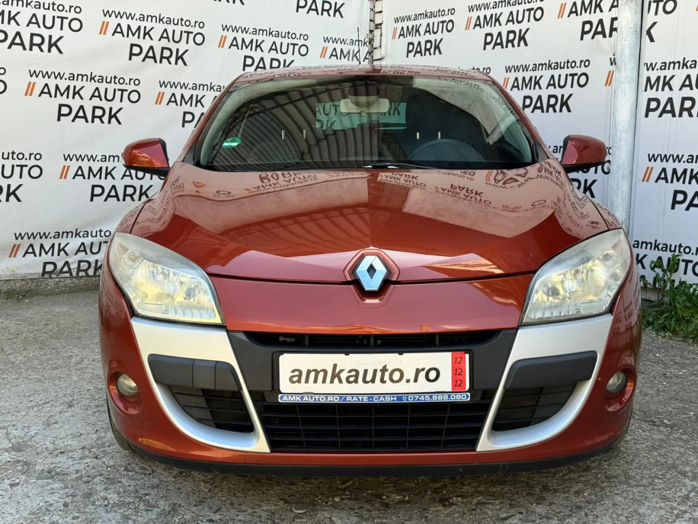 Cumpara/ Vinde online Renault  Megane 2009 SH, la cel mai bun pret pentru tine!