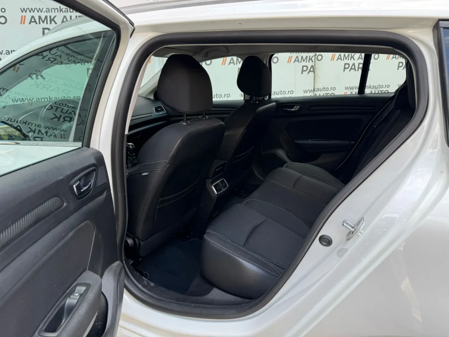 Cumpara/ Vinde online Renault  Megane 2017 SH, la cel mai bun pret pentru tine!