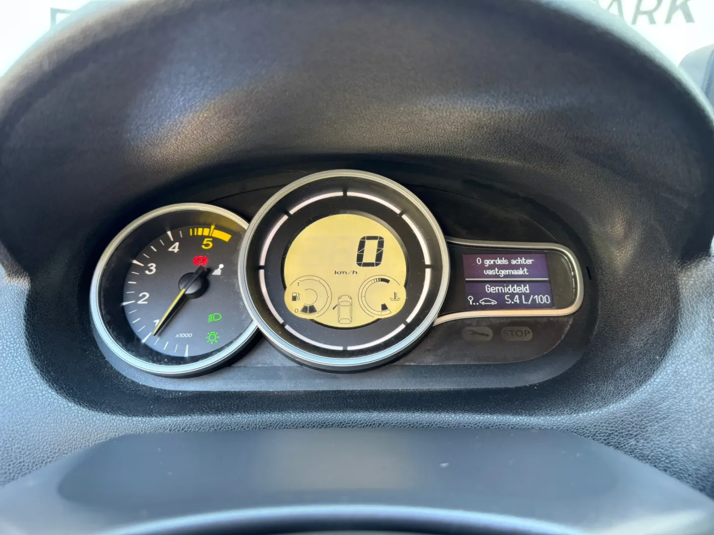 Cumpara/ Vinde online Renault  Megane 2010 SH, la cel mai bun pret pentru tine!