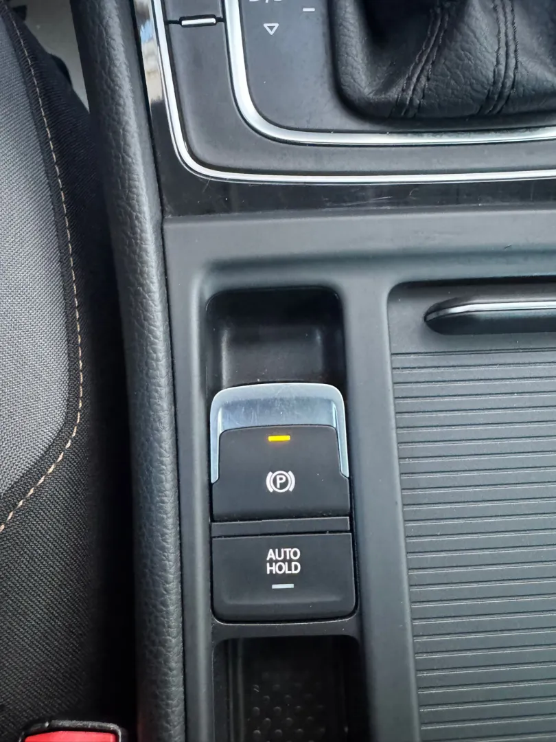 Cumpara/ Vinde online Volkswagen Golf 2016 SH, la cel mai bun pret pentru tine!
