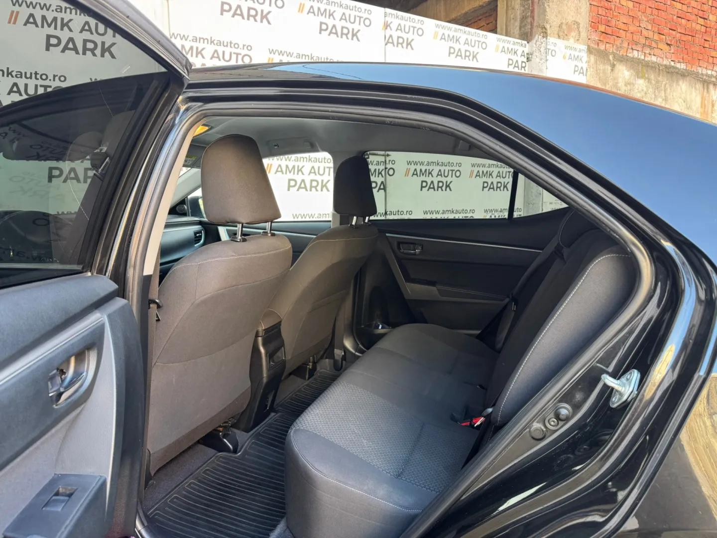 Cumpara/ Vinde online Toyota Corolla 2014 SH, la cel mai bun pret pentru tine!