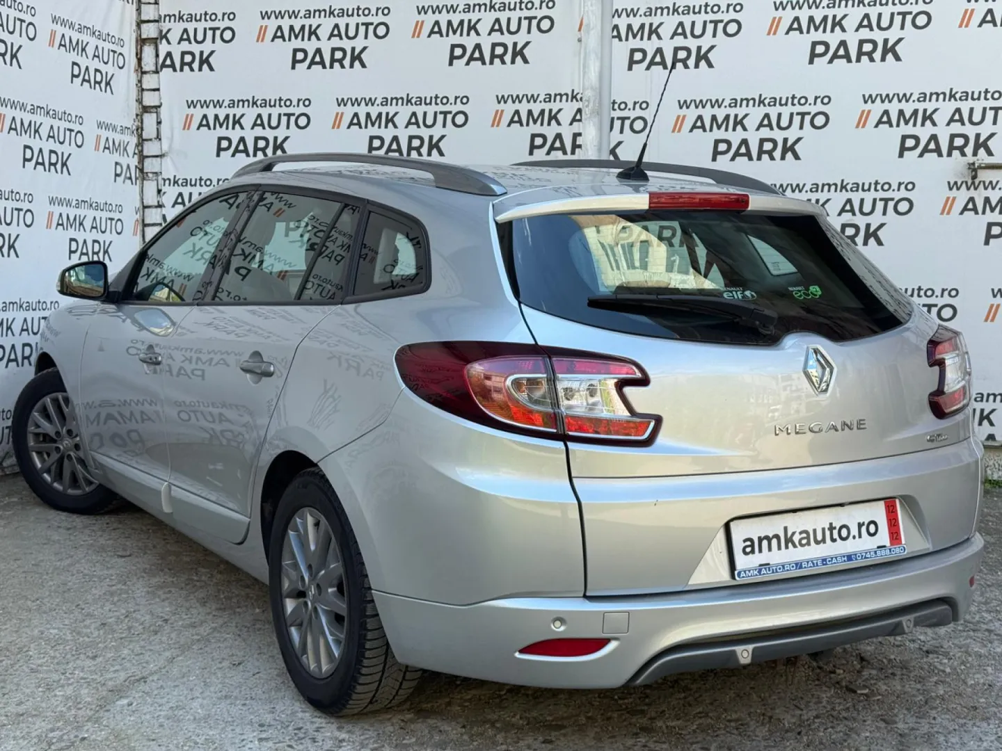 Cumpara/ Vinde online Renault  Megane 2013 SH, la cel mai bun pret pentru tine!