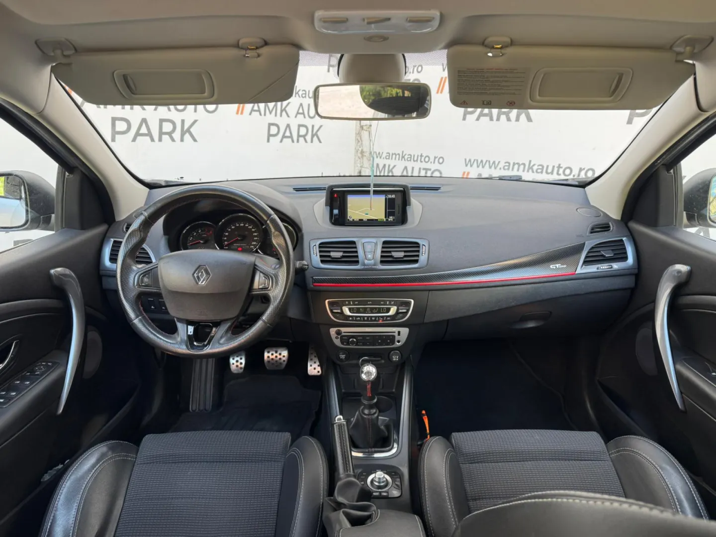 Cumpara/ Vinde online Renault  Megane 2013 SH, la cel mai bun pret pentru tine!