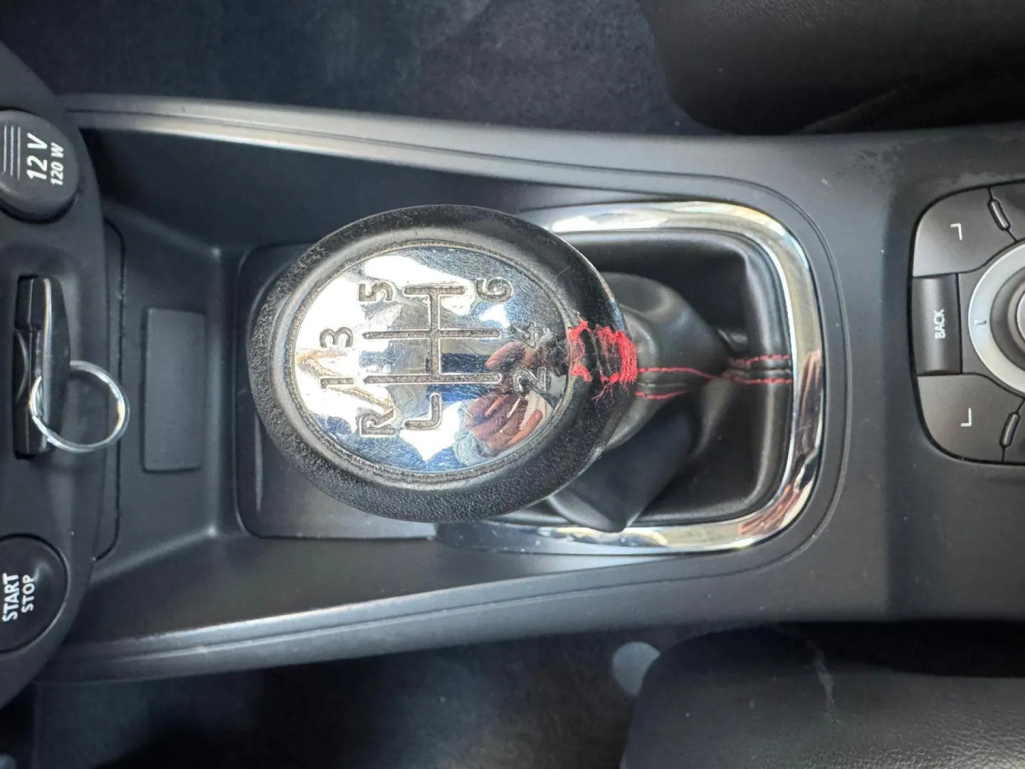 Cumpara/ Vinde online Renault  Megane 2013 SH, la cel mai bun pret pentru tine!