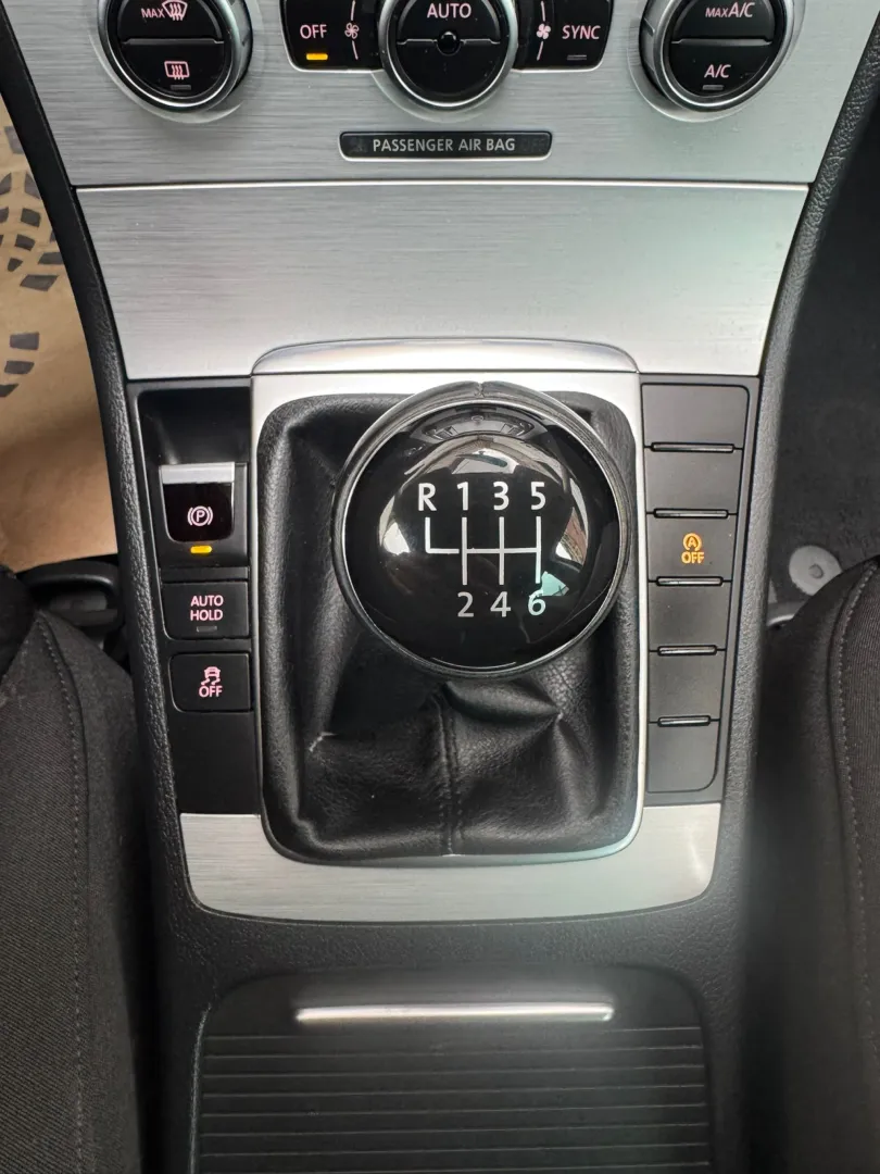 Cumpara/ Vinde online Volkswagen Passat 2013 SH, la cel mai bun pret pentru tine!