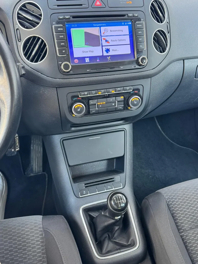Cumpara/ Vinde online Volkswagen Golf Plus 2014 SH, la cel mai bun pret pentru tine!
