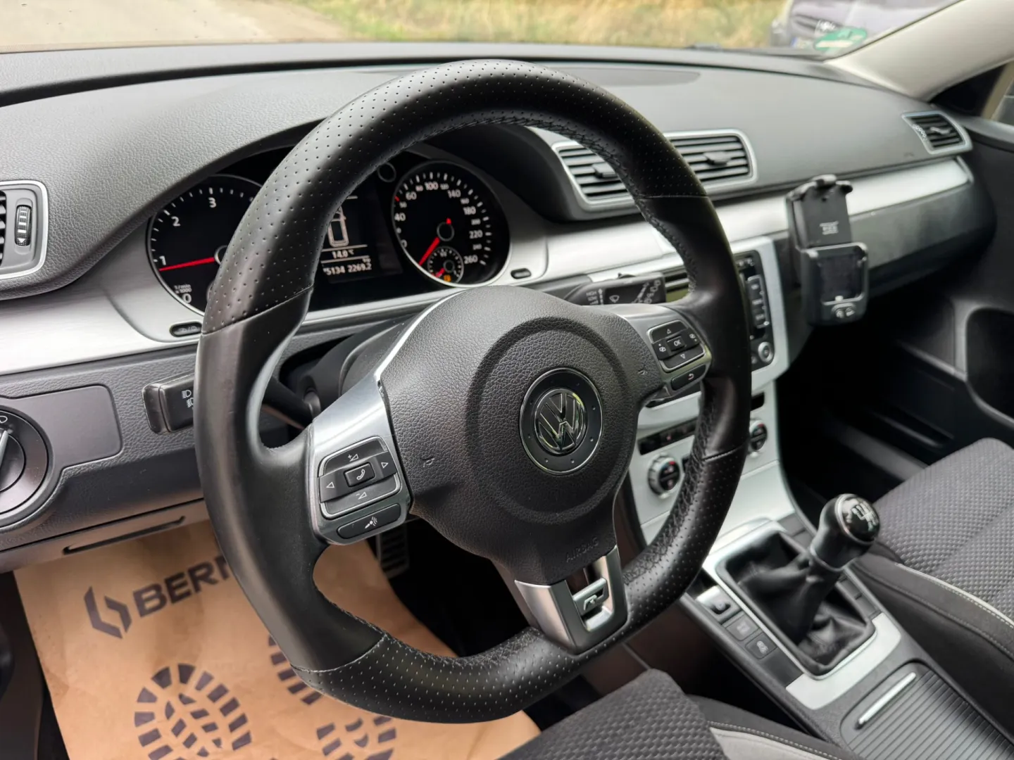 Cumpara/ Vinde online Volkswagen Passat 2013 SH, la cel mai bun pret pentru tine!
