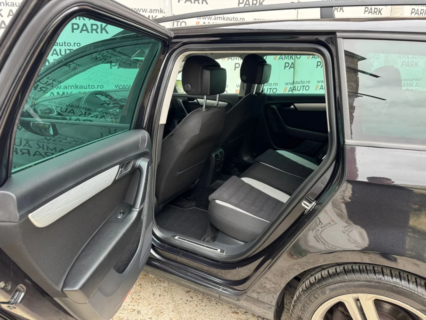 Cumpara/ Vinde online Volkswagen Passat 2013 SH, la cel mai bun pret pentru tine!