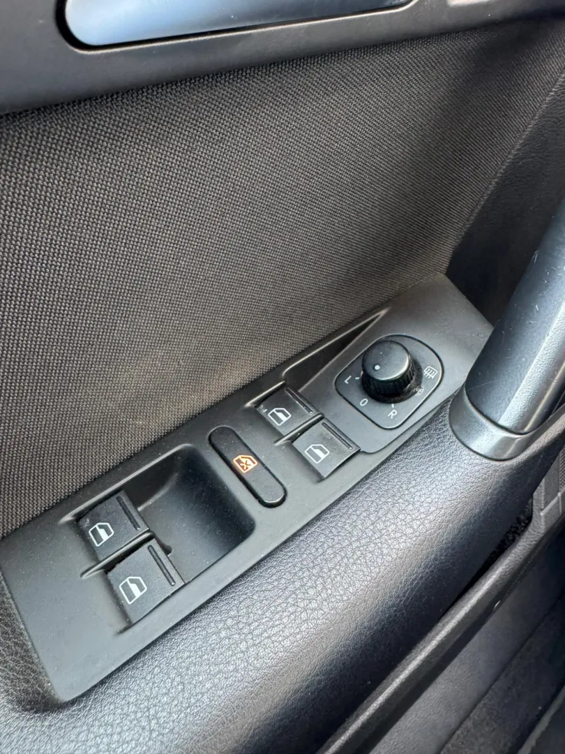 Cumpara/ Vinde online Volkswagen Passat 2011 SH, la cel mai bun pret pentru tine!
