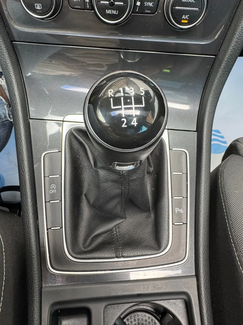 Cumpara/ Vinde online Volkswagen Golf 2019 SH, la cel mai bun pret pentru tine!