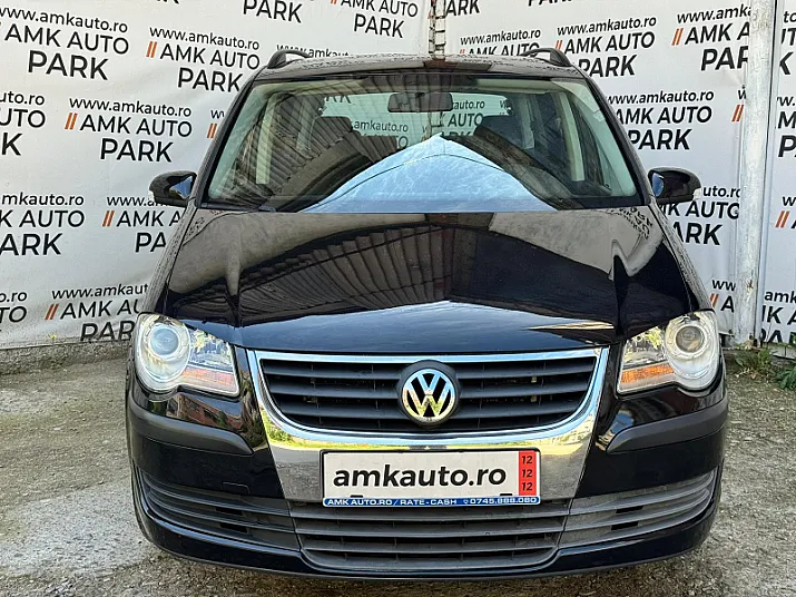 Cumpără / Vinde Volkswagen Touran 2007 SH, la cel mai bun pret pentru tine!