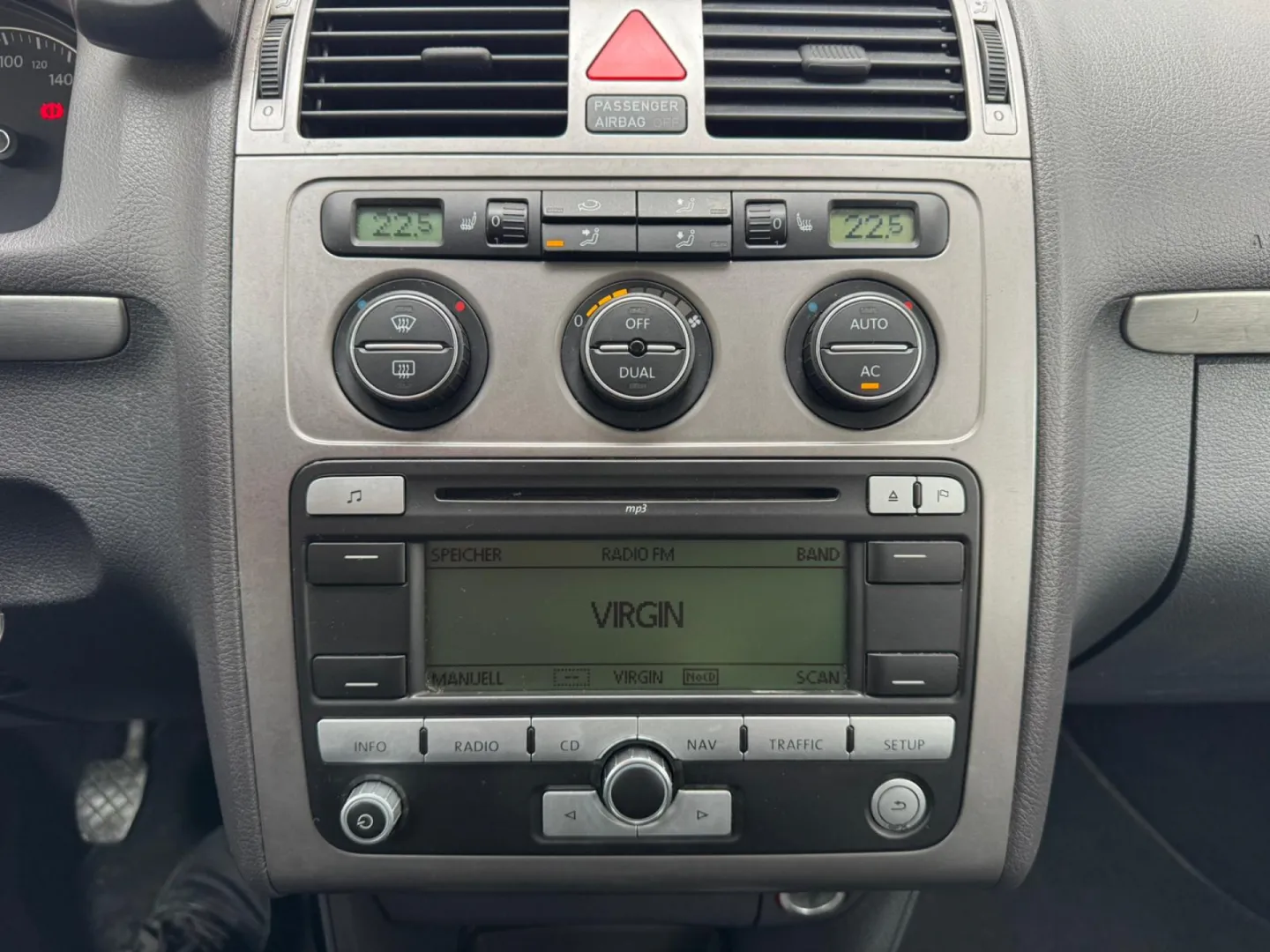 Cumpara/ Vinde online Volkswagen Touran 2008 SH, la cel mai bun pret pentru tine!