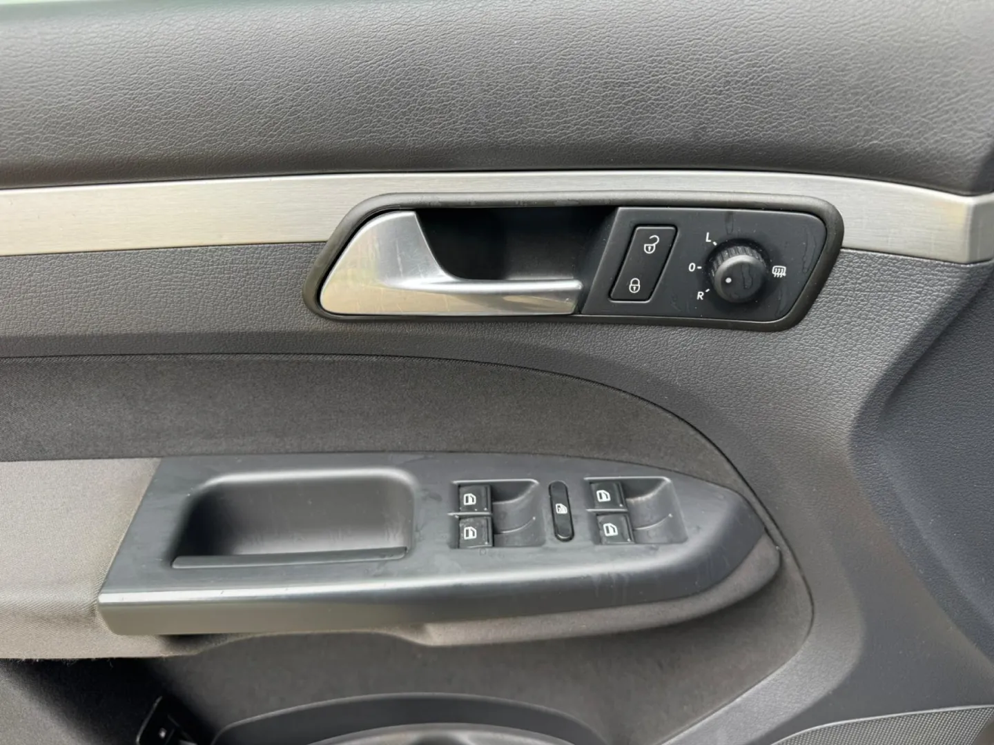 Cumpara/ Vinde online Volkswagen Touran 2008 SH, la cel mai bun pret pentru tine!