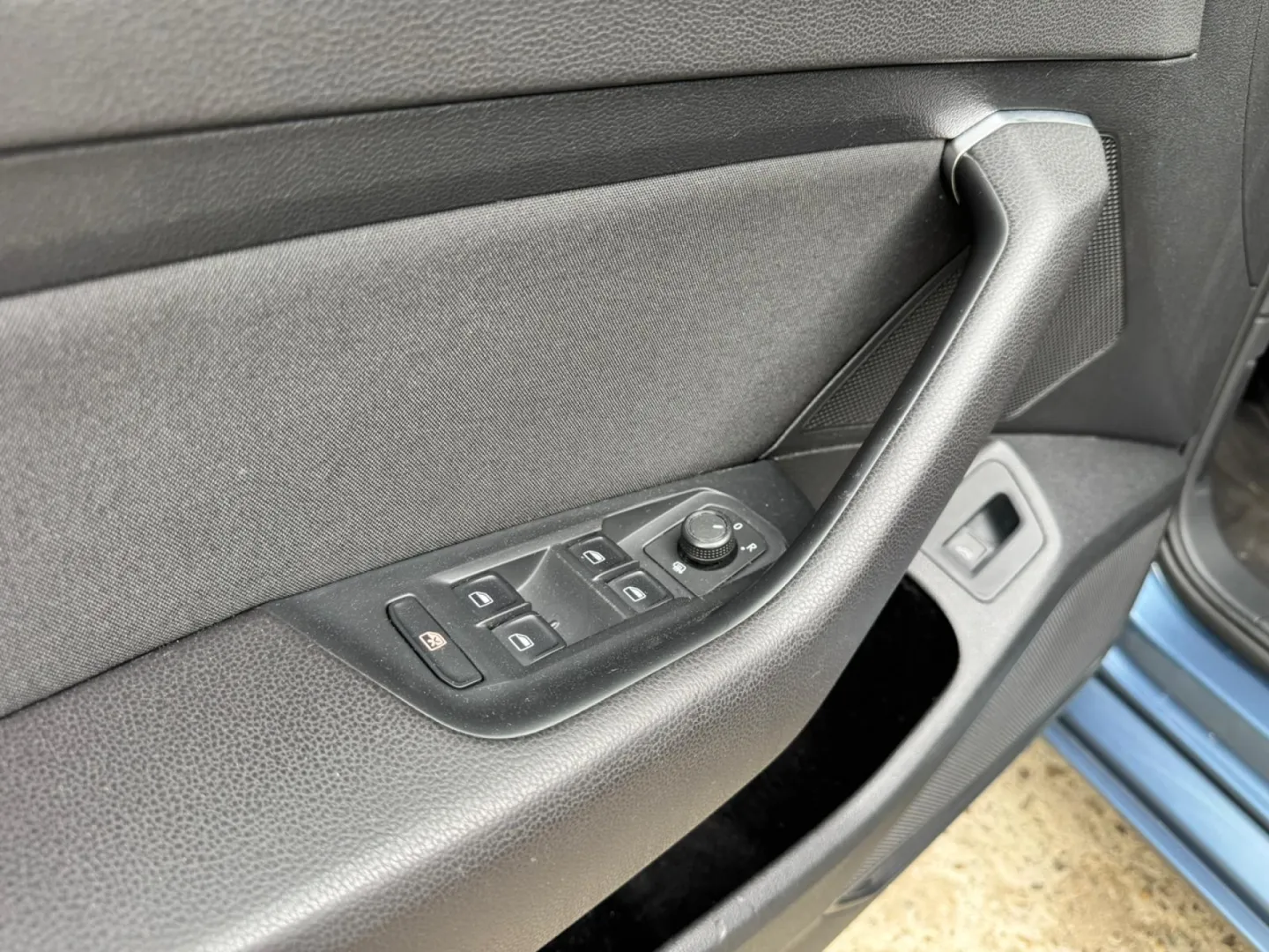 Cumpara/ Vinde online Volkswagen Passat 2015 SH, la cel mai bun pret pentru tine!