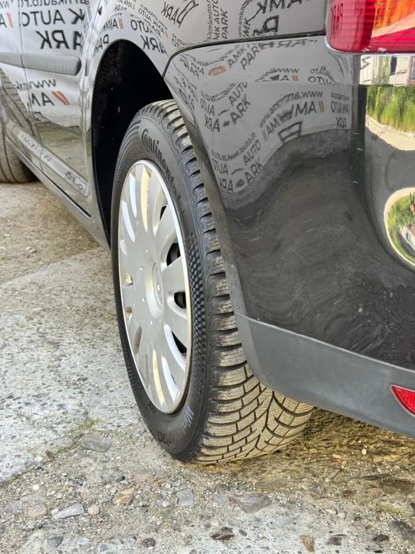 Cumpara/ Vinde online Volkswagen Touran 2007 SH, la cel mai bun pret pentru tine!