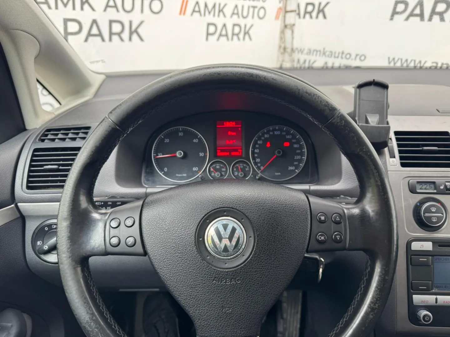 Cumpara/ Vinde online Volkswagen Touran 2008 SH, la cel mai bun pret pentru tine!