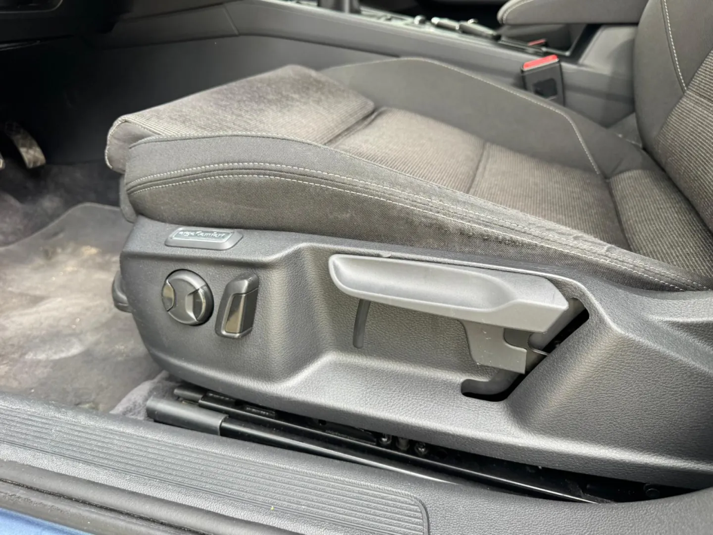 Cumpara/ Vinde online Volkswagen Passat 2015 SH, la cel mai bun pret pentru tine!