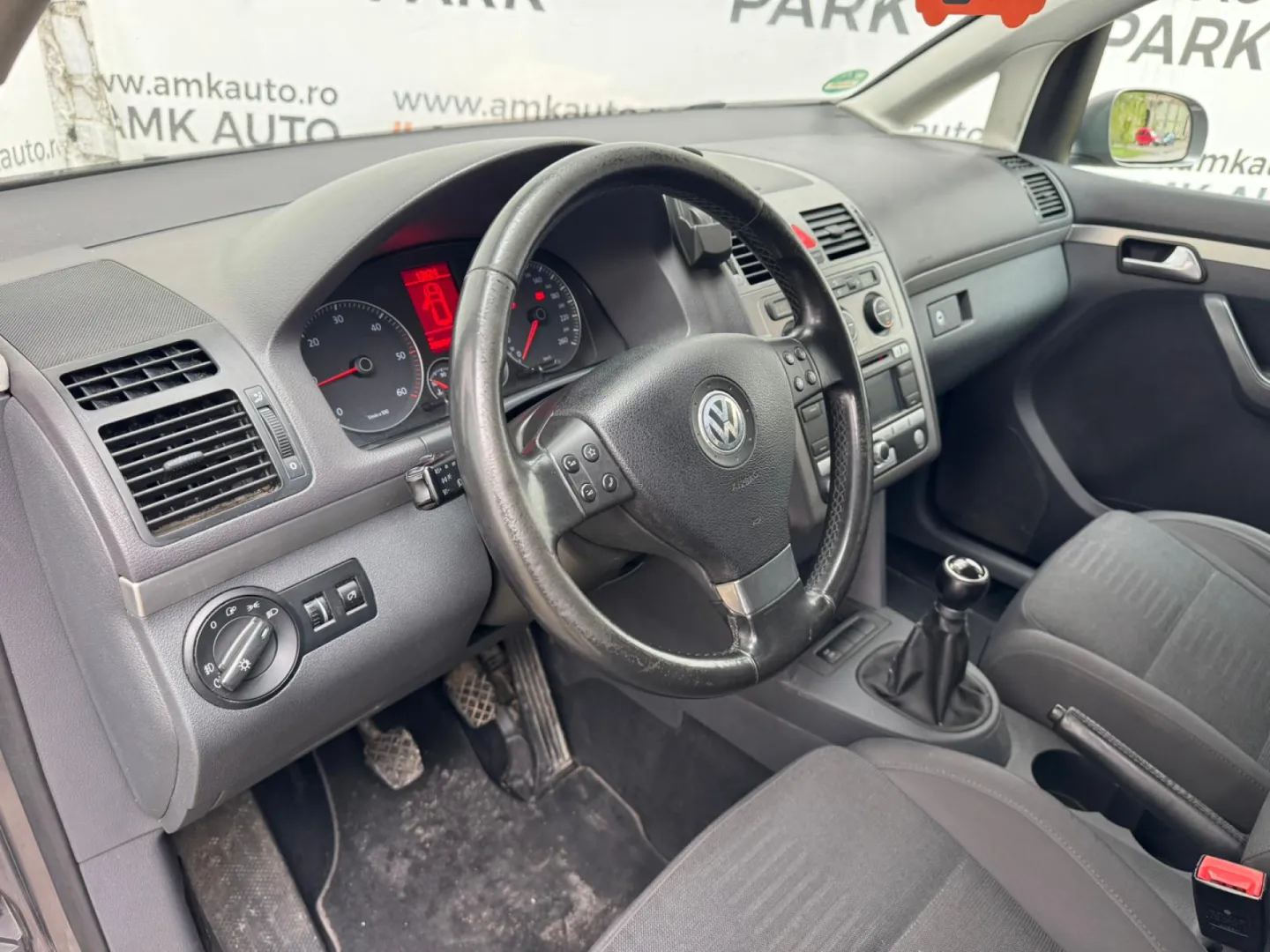 Cumpara/ Vinde online Volkswagen Touran 2008 SH, la cel mai bun pret pentru tine!