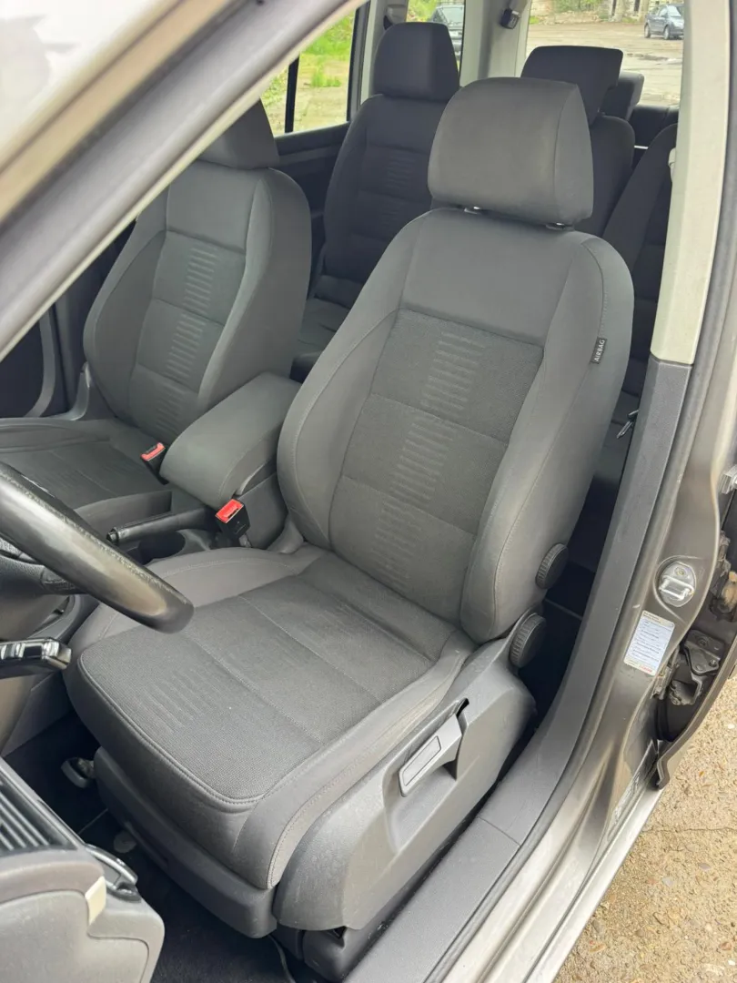 Cumpara/ Vinde online Volkswagen Touran 2008 SH, la cel mai bun pret pentru tine!