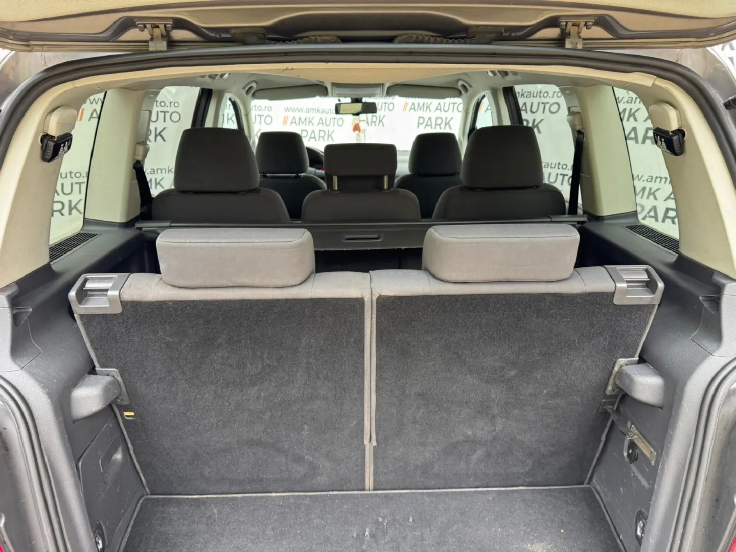 Cumpara/ Vinde online Volkswagen Touran 2008 SH, la cel mai bun pret pentru tine!