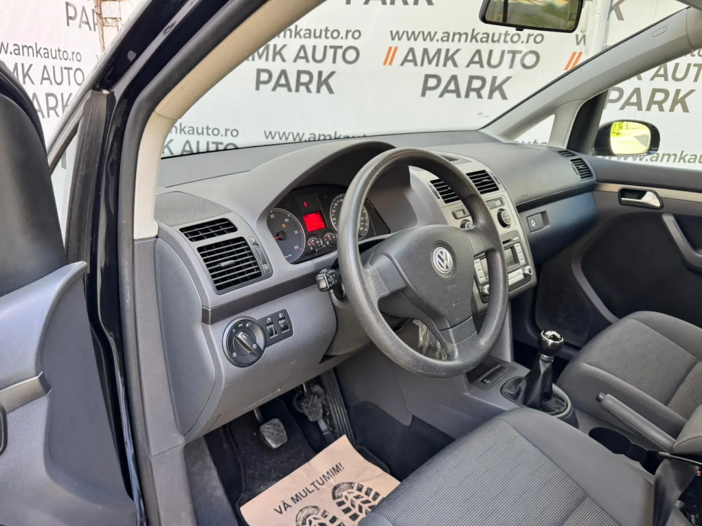 Cumpara/ Vinde online Volkswagen Touran 2007 SH, la cel mai bun pret pentru tine!