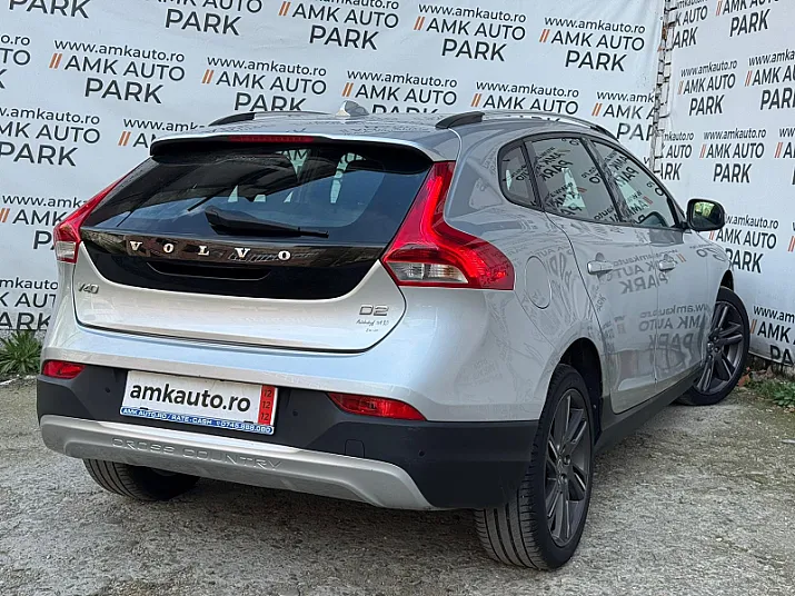 Cumpără / Vinde Volvo V40 2014 SH, la cel mai bun pret pentru tine!