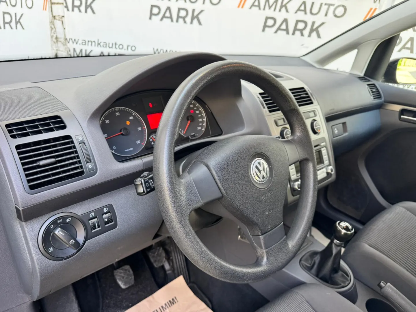 Cumpara/ Vinde online Volkswagen Touran 2007 SH, la cel mai bun pret pentru tine!